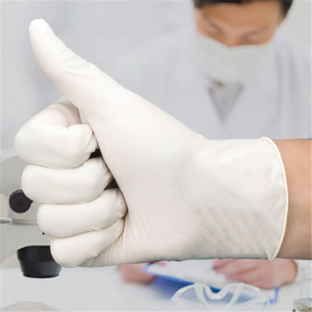 ILAHUI-HANDGLOVE-02.webp