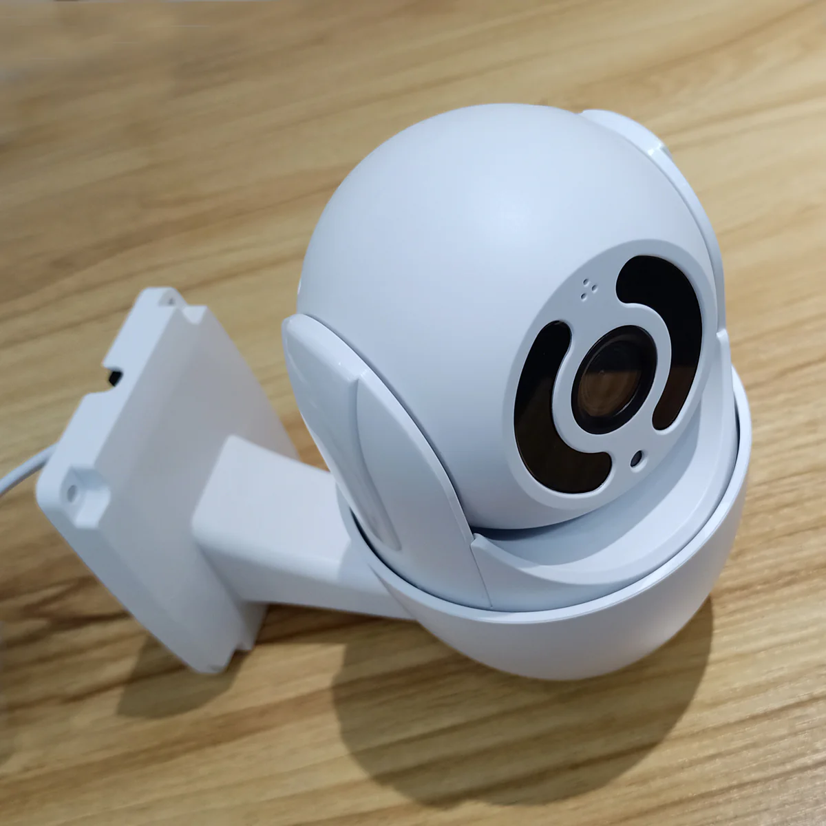 IPCAM-EDGE360-07.webp